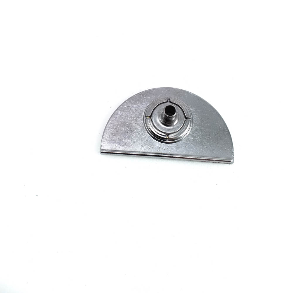 Yarım Daire Şekil Dış Giyim Çıtçıtı 30 x 17 mm E 1579