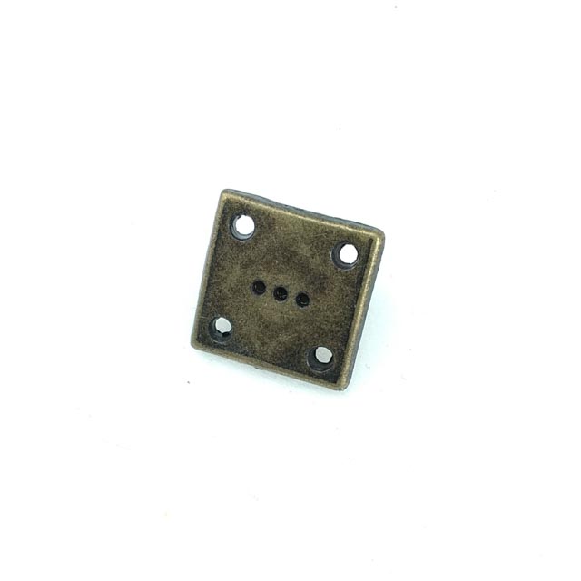 Kare Çıtçıt Düğme Delik ve Nokta Desenli 15 x 15 mm E 172