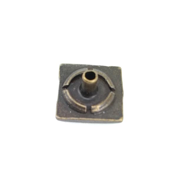Mont Çıtçıt Düğmesi Kare Çıtçıt Düğme 13 x 13 mm E 182