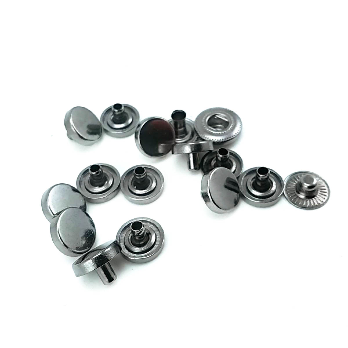 Flat Shape Zamak Snap Fasteners Button 10 mm - 16 L E 1990 Flat Shape Zamak Snap Fasteners Button 10 mm - 16 L E 1990