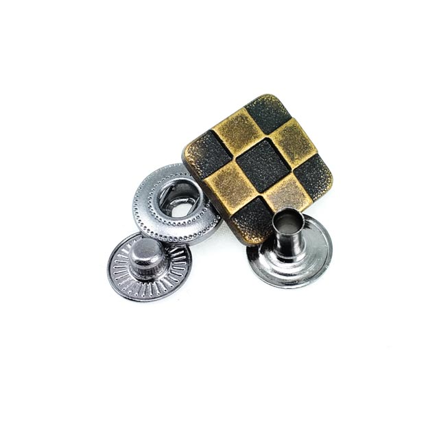 Çıtçıt Düğme Kare Domino Desen 15 x 15 mm E 293 Çıtçıt Düğme Kare Domino Desen 15 x 15 mm E 293