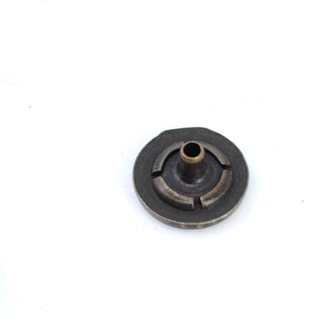 Çıtçıt Düğme Estetik ve Şık 15 mm - 24 boy E 354