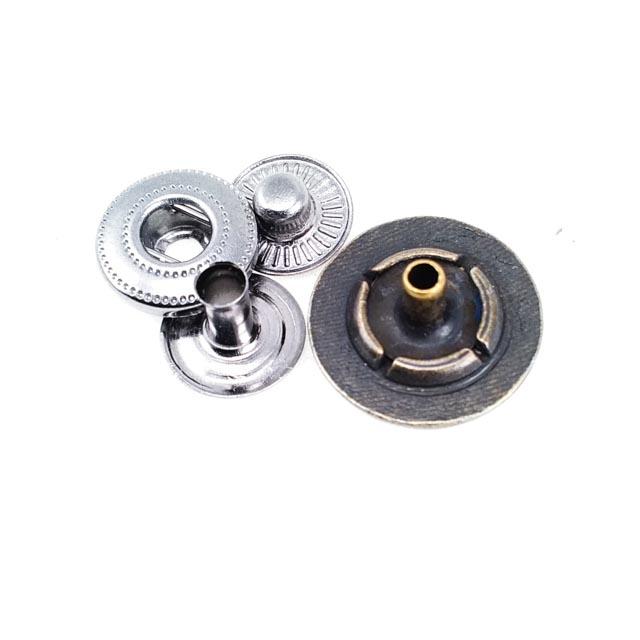 Çıt çıt Düğme Petek Desenli 17 mm 28 boy E 769