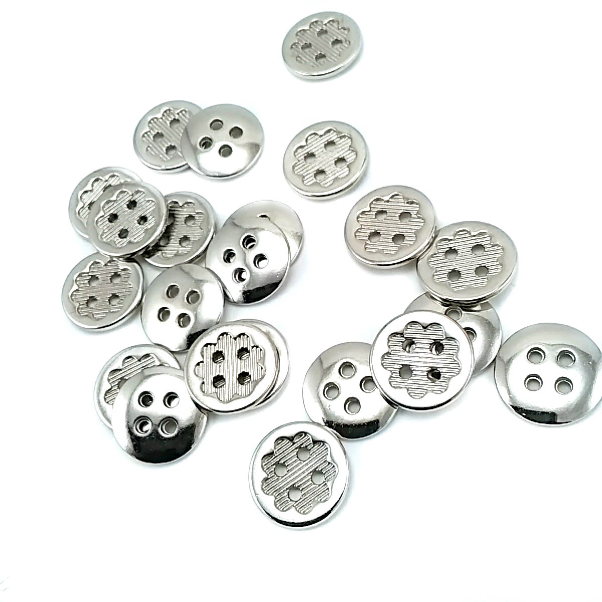 15 mm Sew-Through Button front and detail view