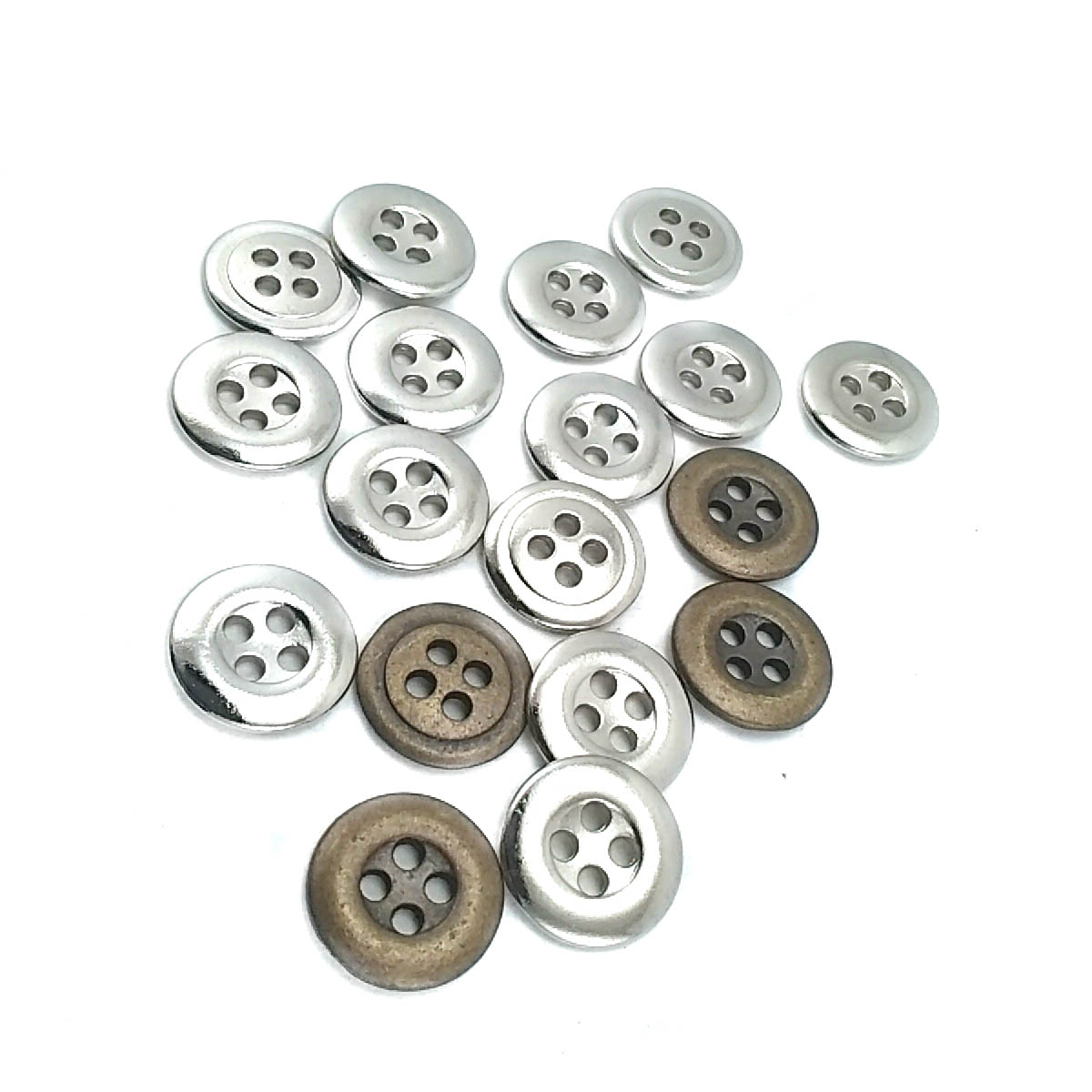 16 mm Sew-Through Button front and detail view