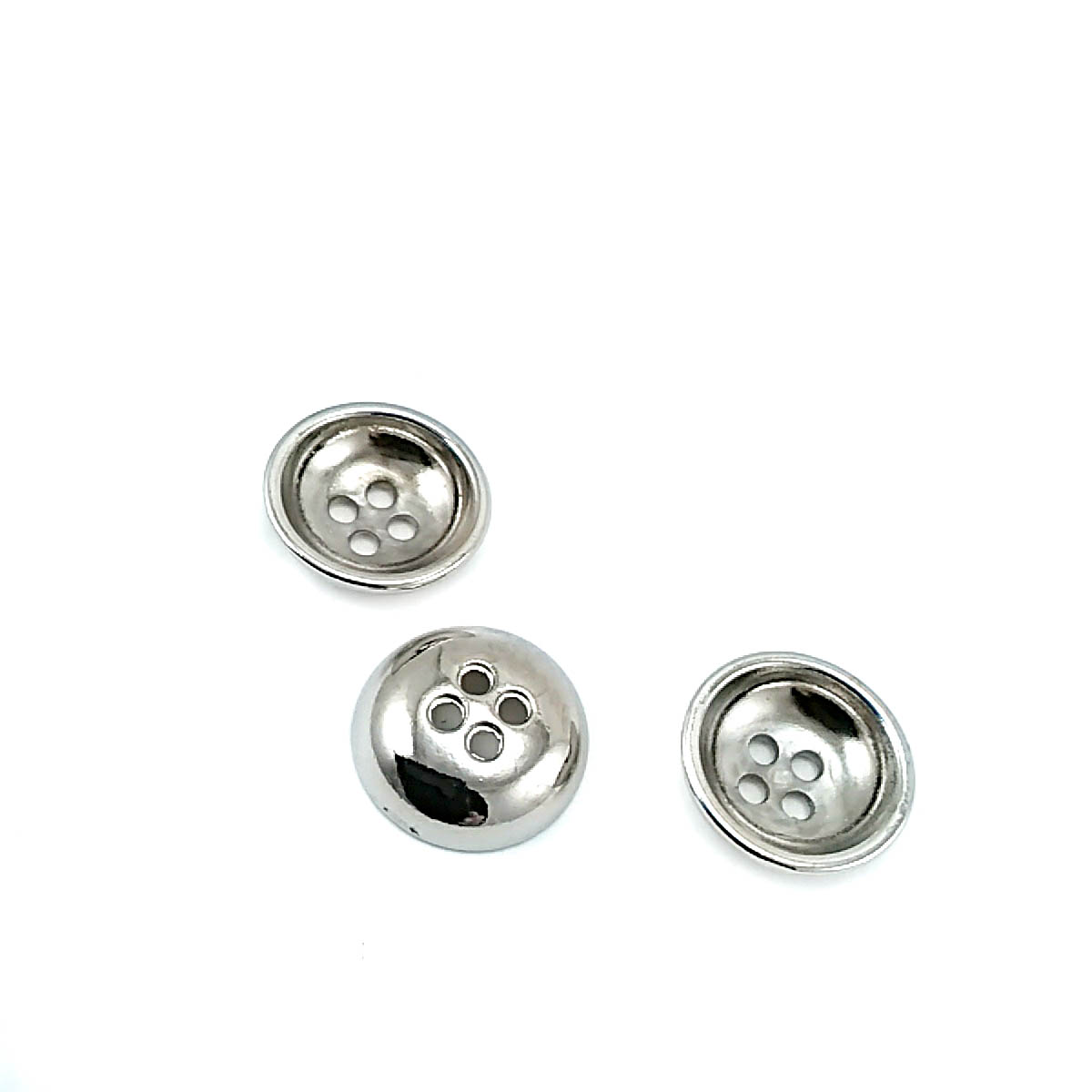 17 mm Sew-Through Button front and detail view