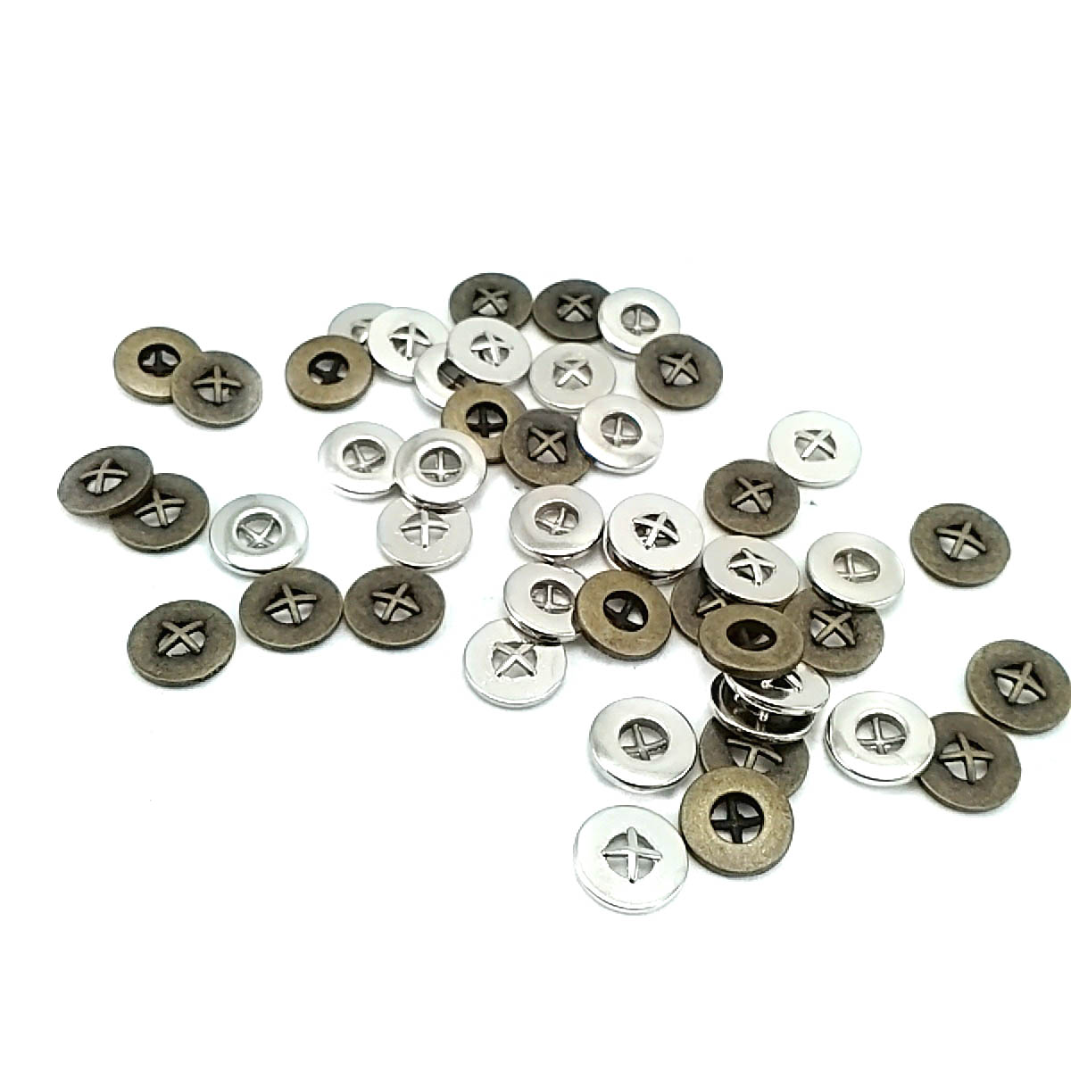 Dört Delikli Dikme Düğme 10 mm E 1865