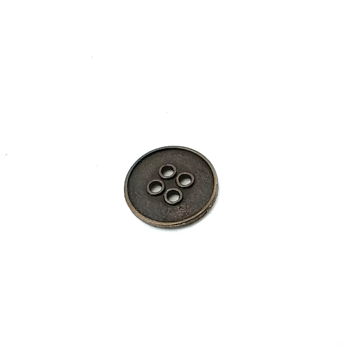 18 mm Sew-Through Button product image 18 mm Sew-Through Button front and detail view