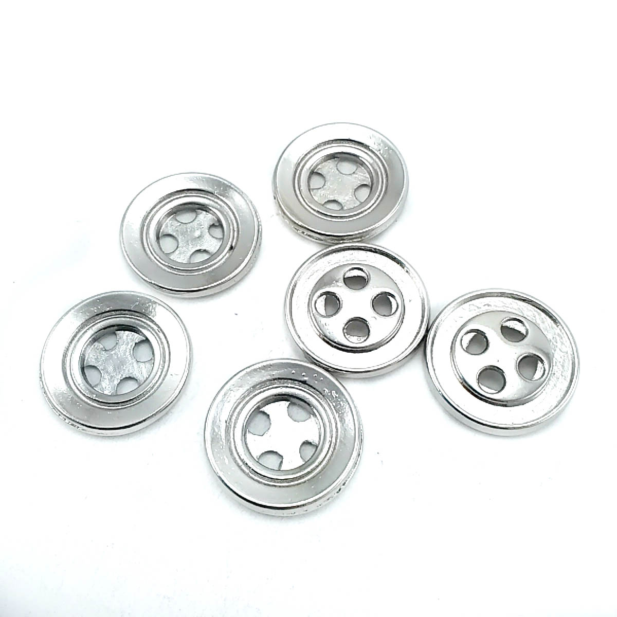 Dört Delikli Kaban ve Mont Düğmesi Metal Dikme Düğme 25 mm 40 boy  E 487