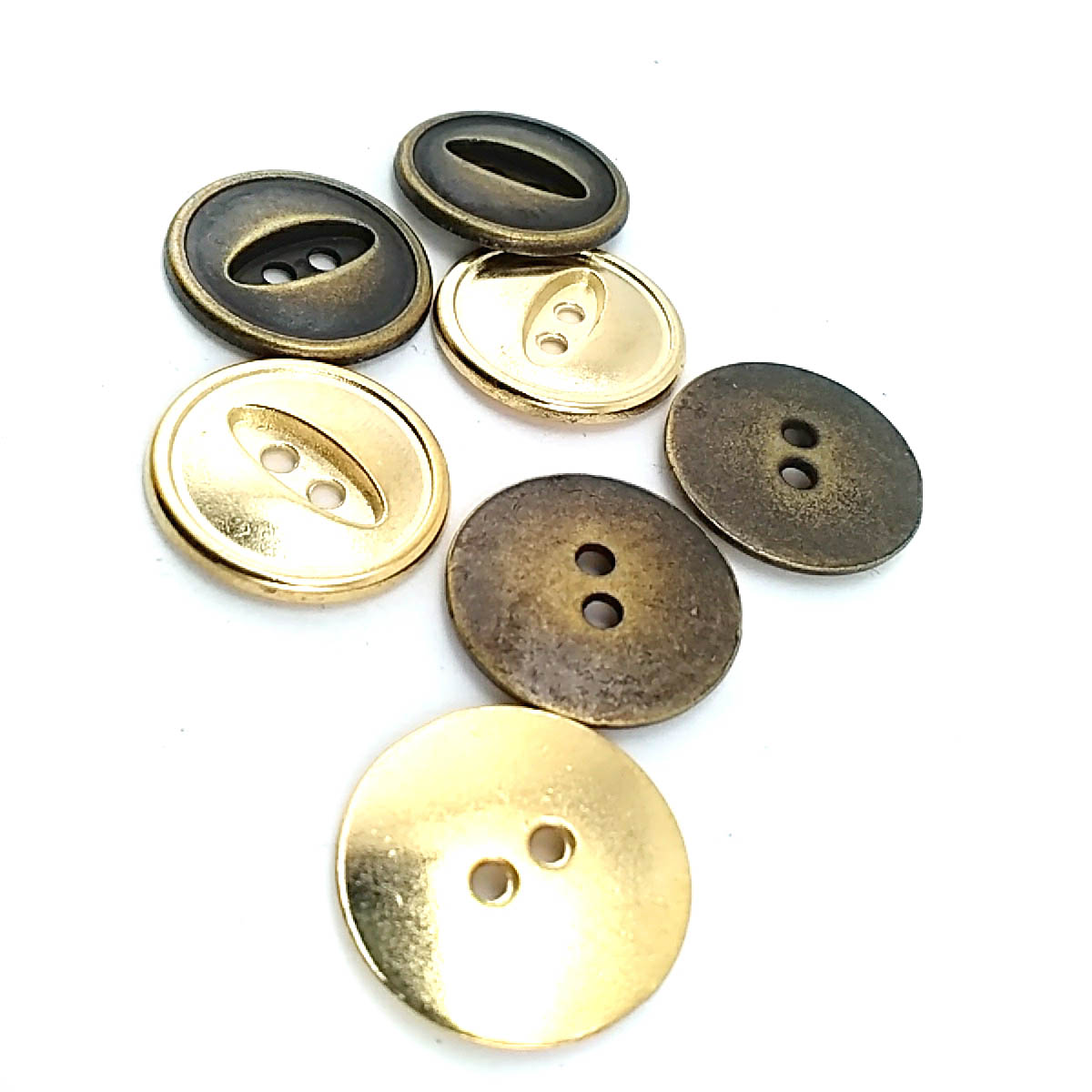 20 mm Sew-Through Button product image 20 mm Sew-Through Button front and detail view