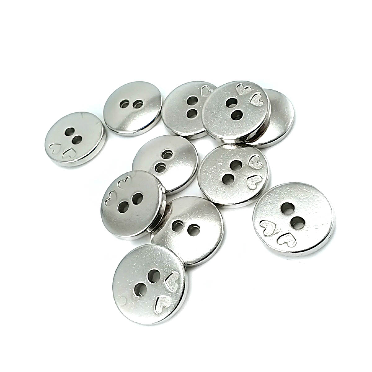 17 mm 28 boy İki delikli Kalp Desenli Dikme Düğme