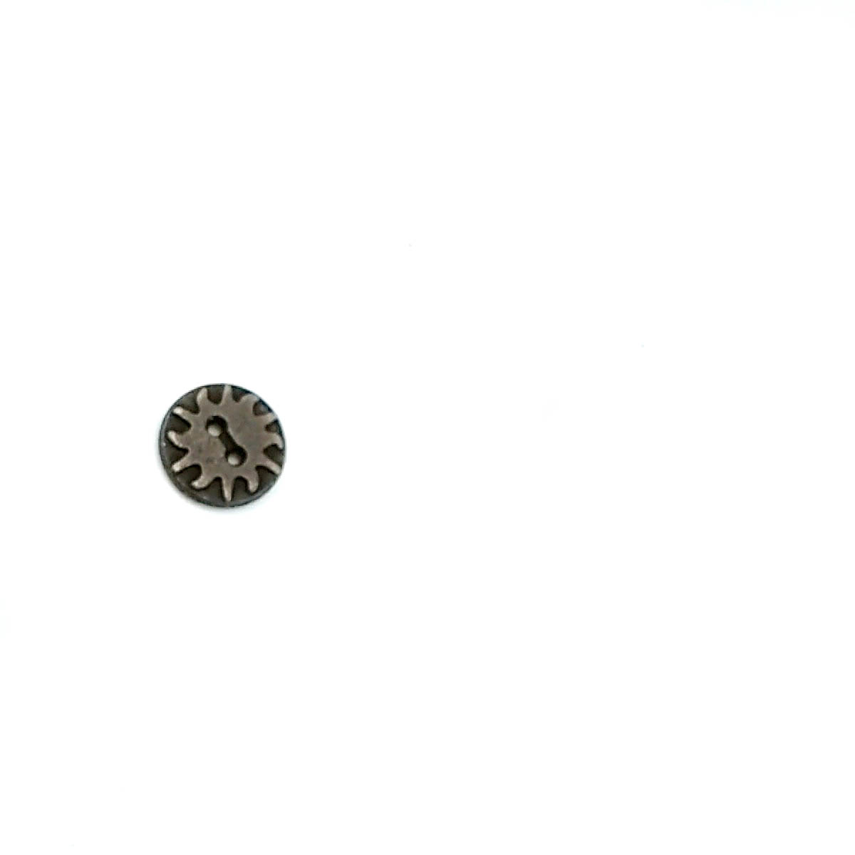 13 mm Sew-Through Button front and detail view