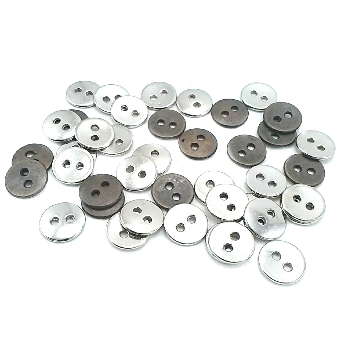 11 mm Sew-Through Button front and detail view