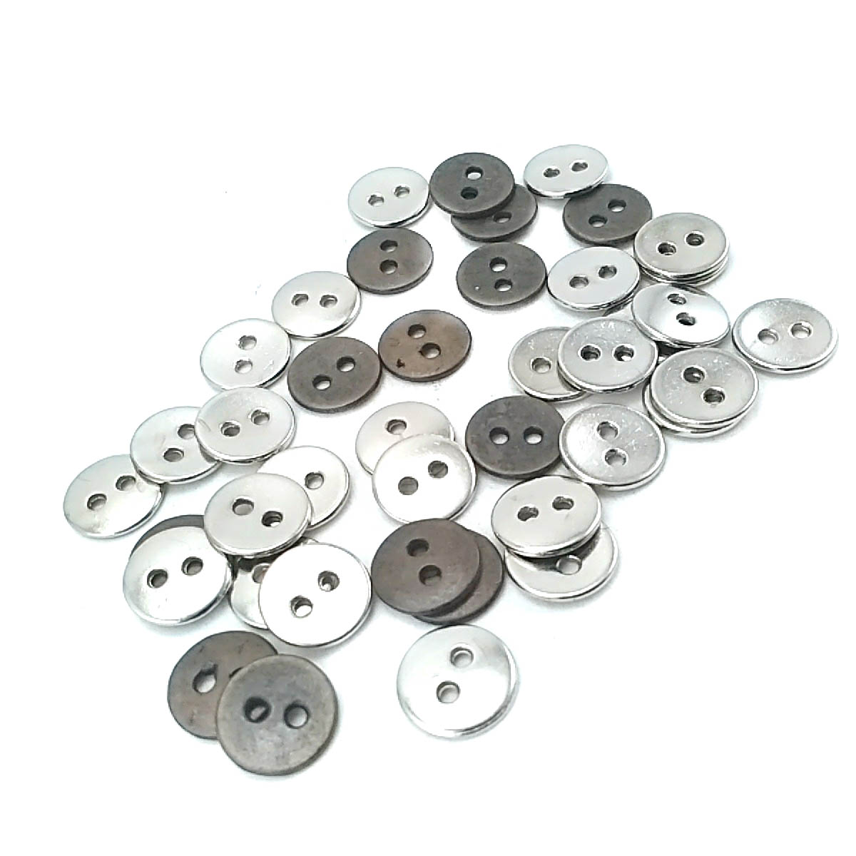 11 mm Sew-Through Button front and detail view