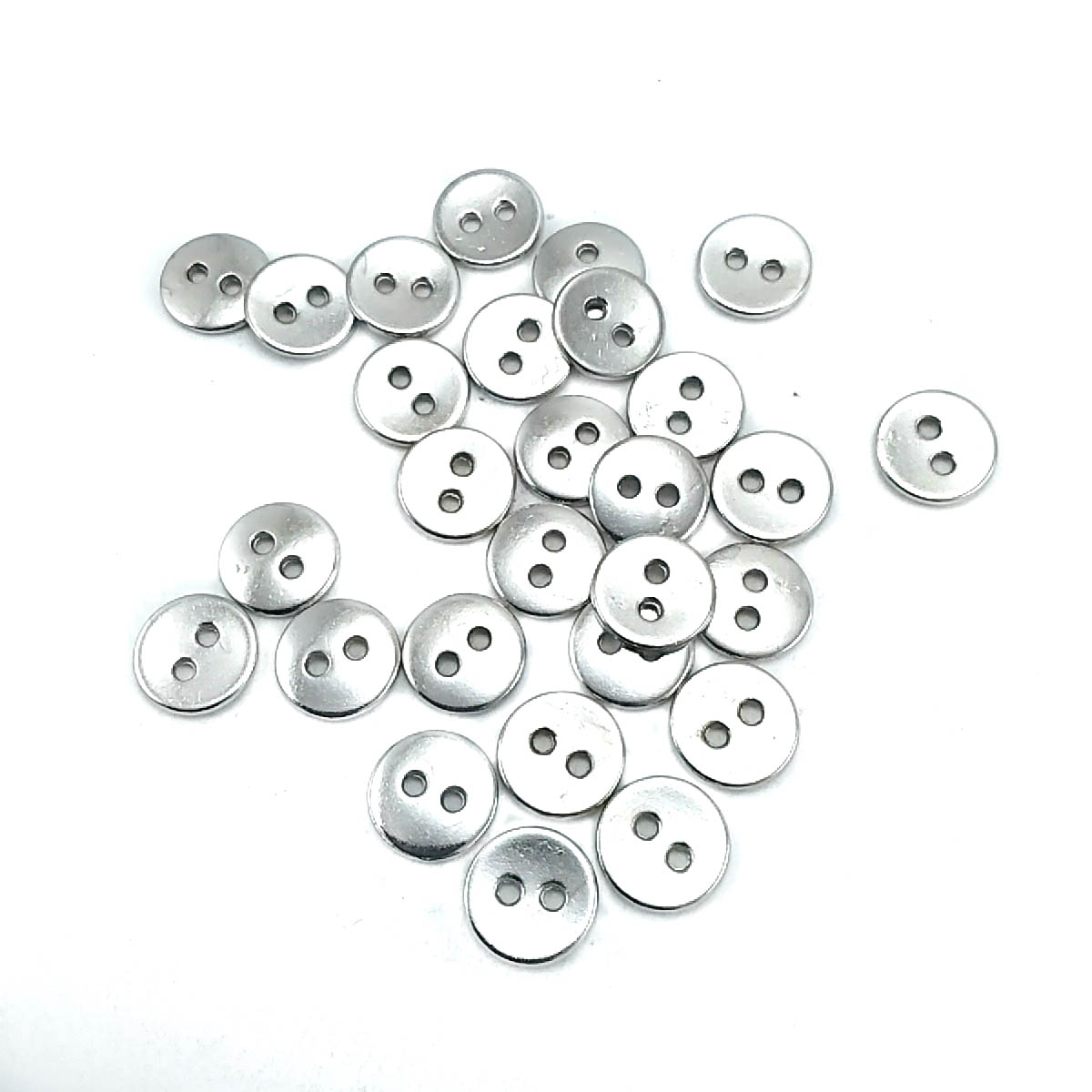 11 mm Sew-Through Button front and detail view