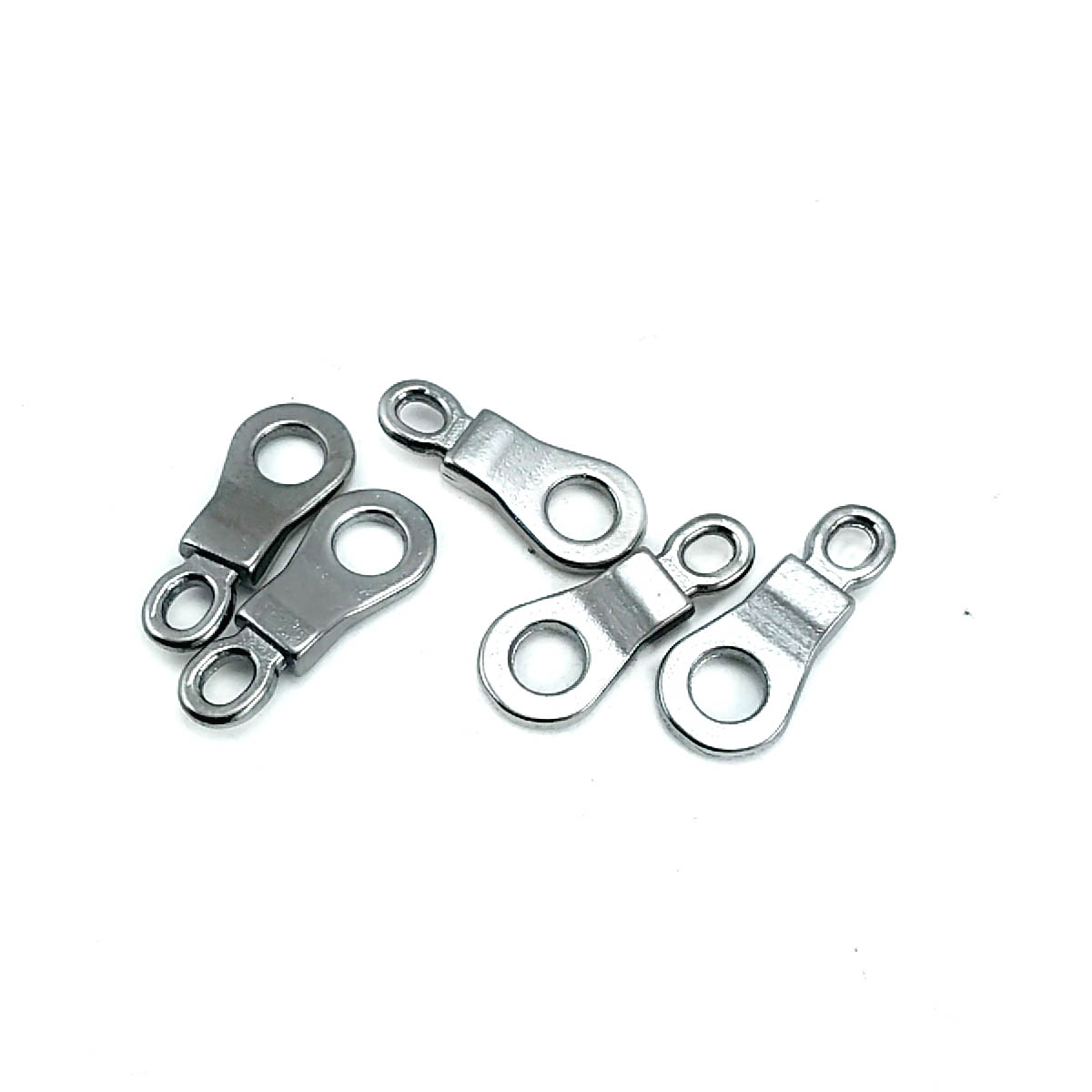 Zipper Pullers 8 mm x 22 mm E 102