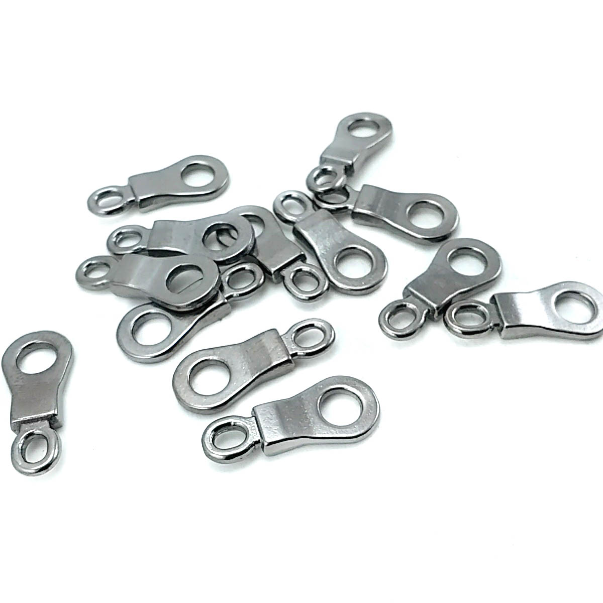 Zipper Pullers 8 mm x 22 mm E 102