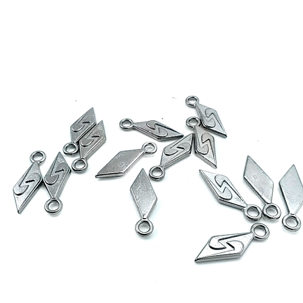 24 mm Zipper Pull product image 24 mm Zipper Pull front and detail view