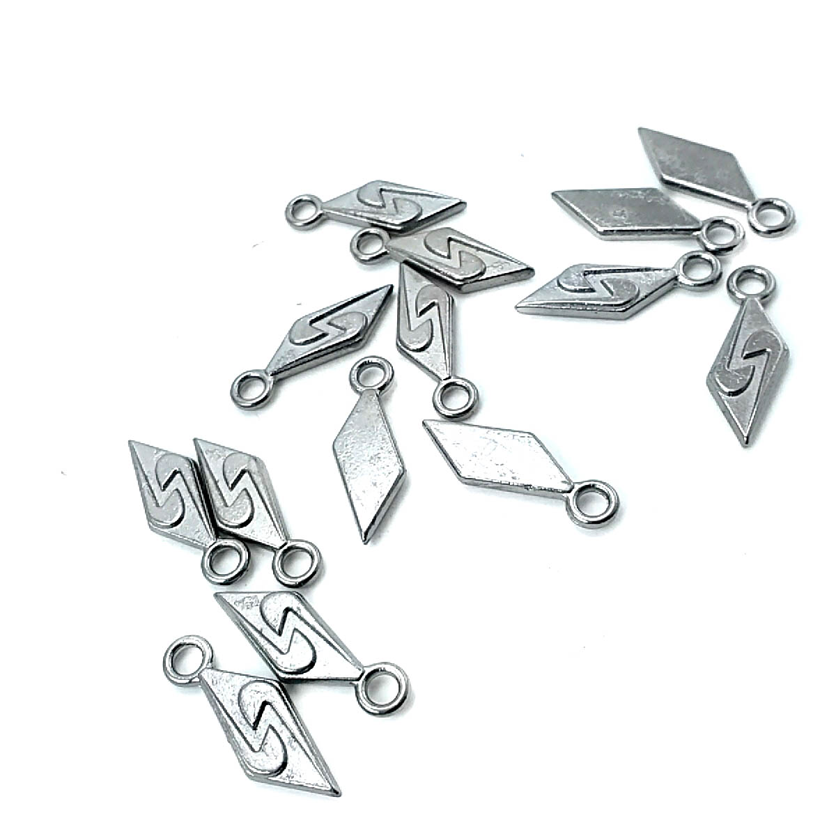 24 mm Zipper Pull front and detail view
