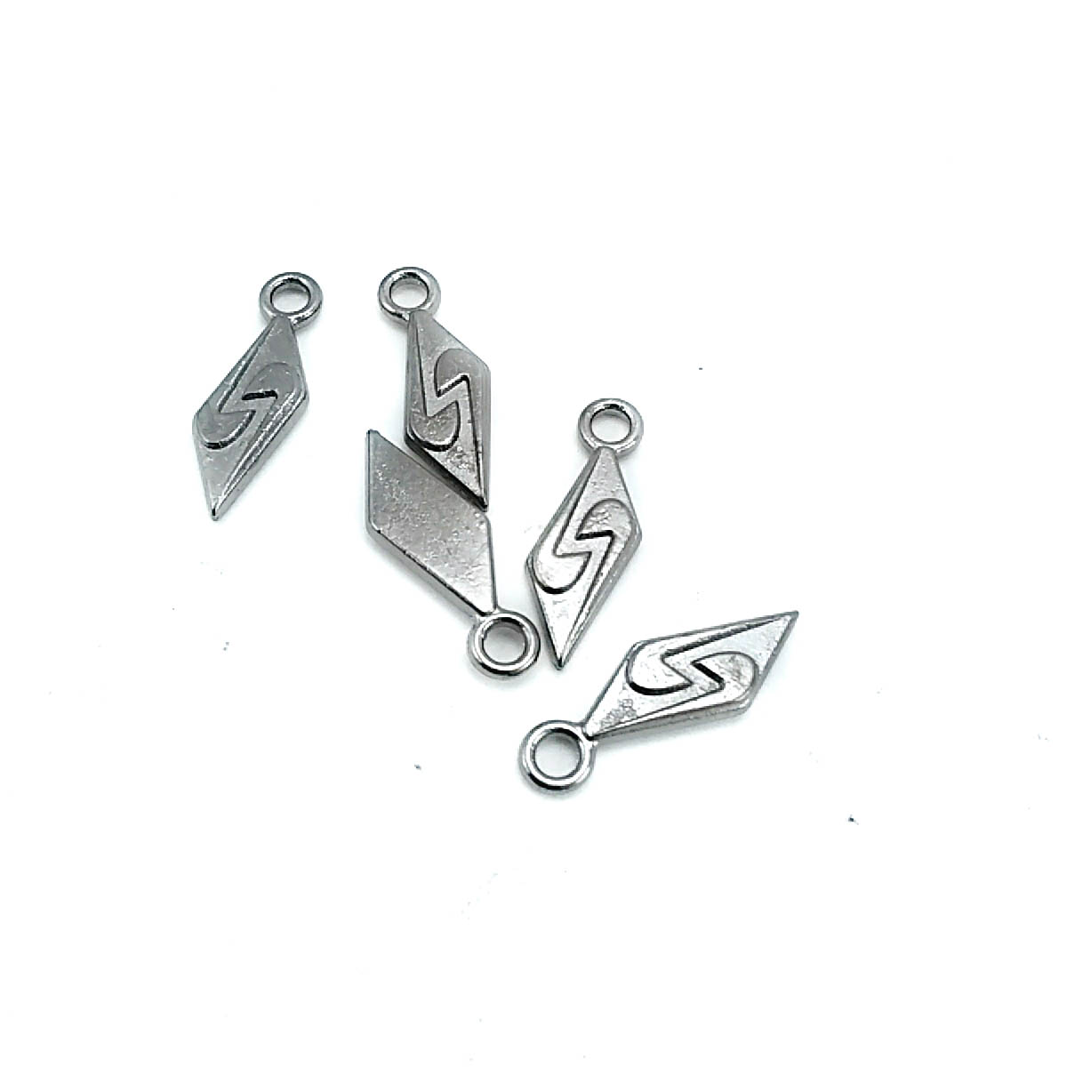 24 mm Zipper Pull front and detail view