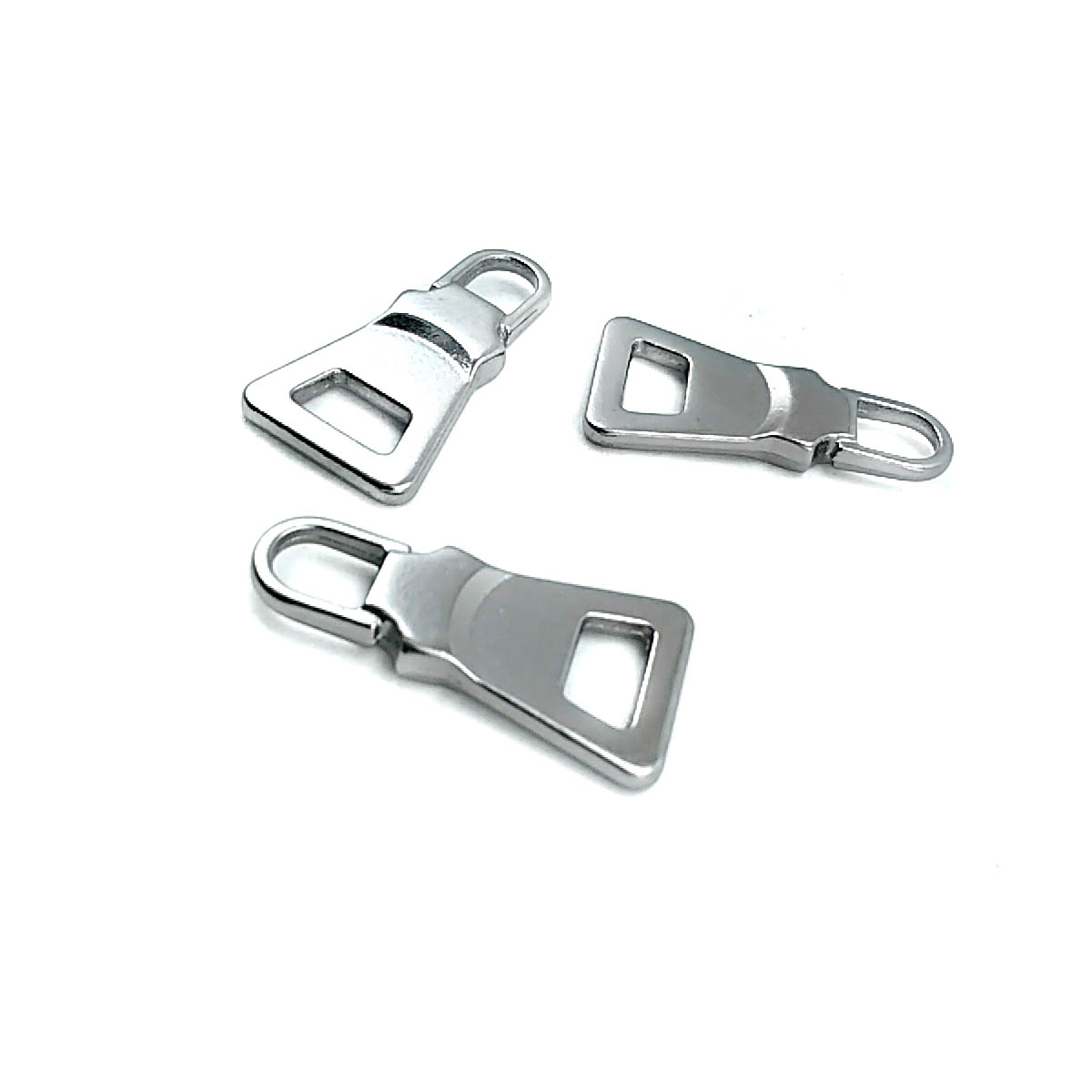 Fermuar Elciği Her Ürüne Uygun 28 mm x 14 mm E 1235 Fermuar Elciği Her Ürüne Uygun 28 mm x 14 mm E 1235