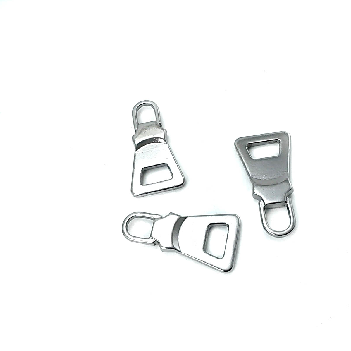 Fermuar Elciği Her Ürüne Uygun 28 mm x 14 mm E 1235