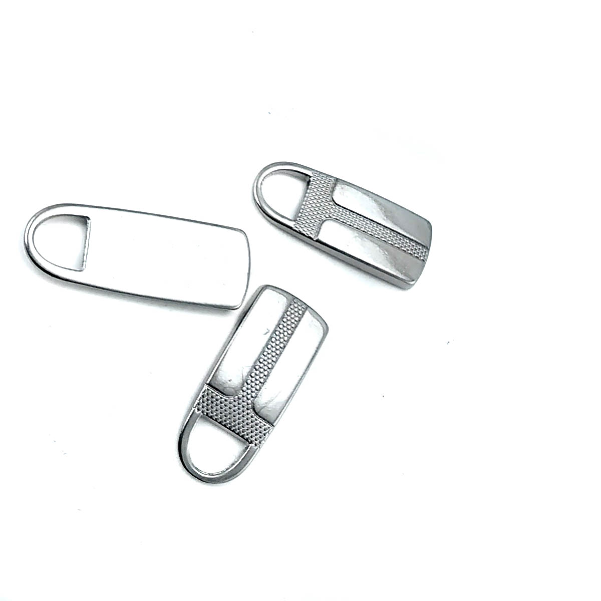 33 mm x 14 mm Zipper Pullers Sporty design