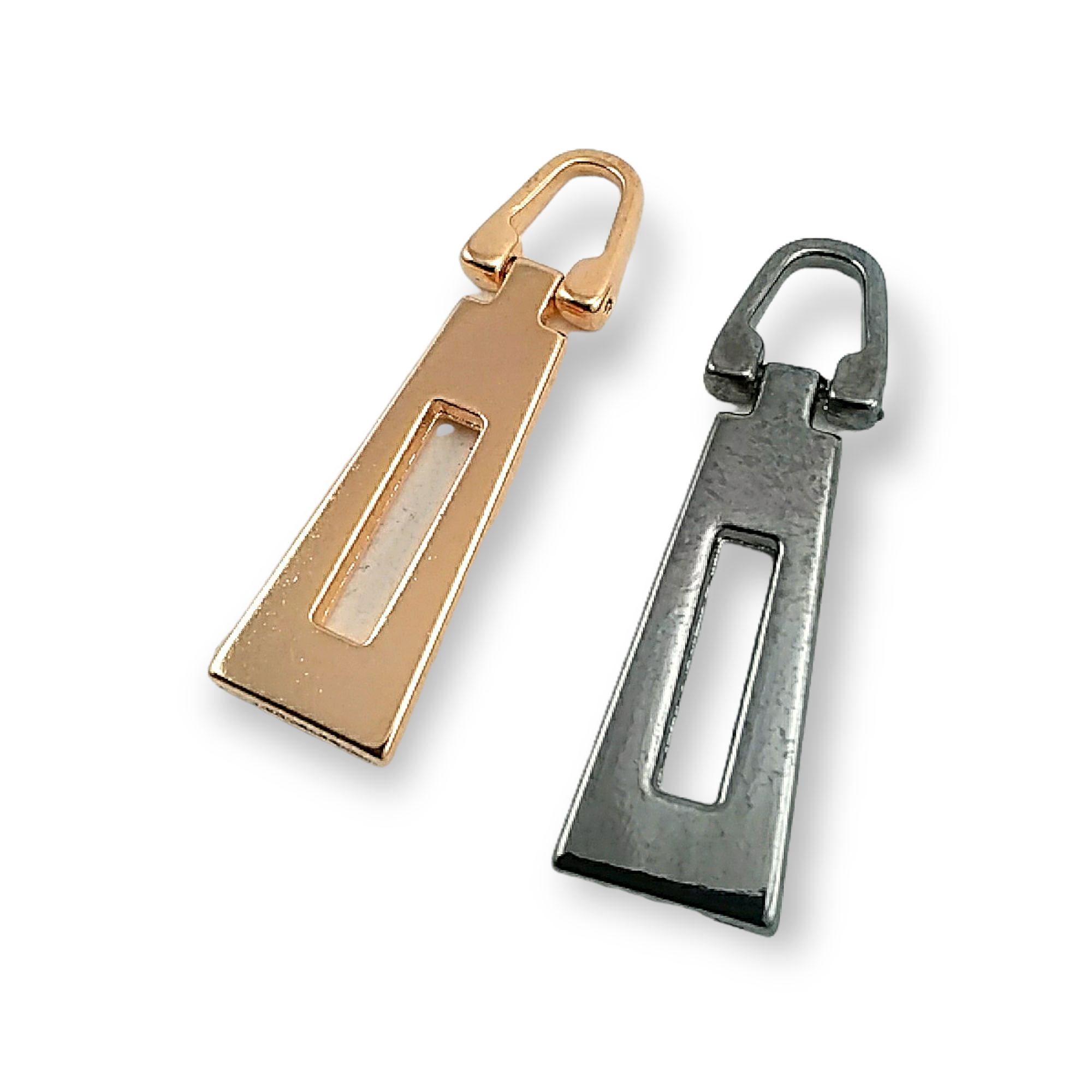 Metal Fermuar Elciği 30 mm Şık Tasarım E 1597 Metal Fermuar Elciği 30 mm Şık Tasarım E 1597