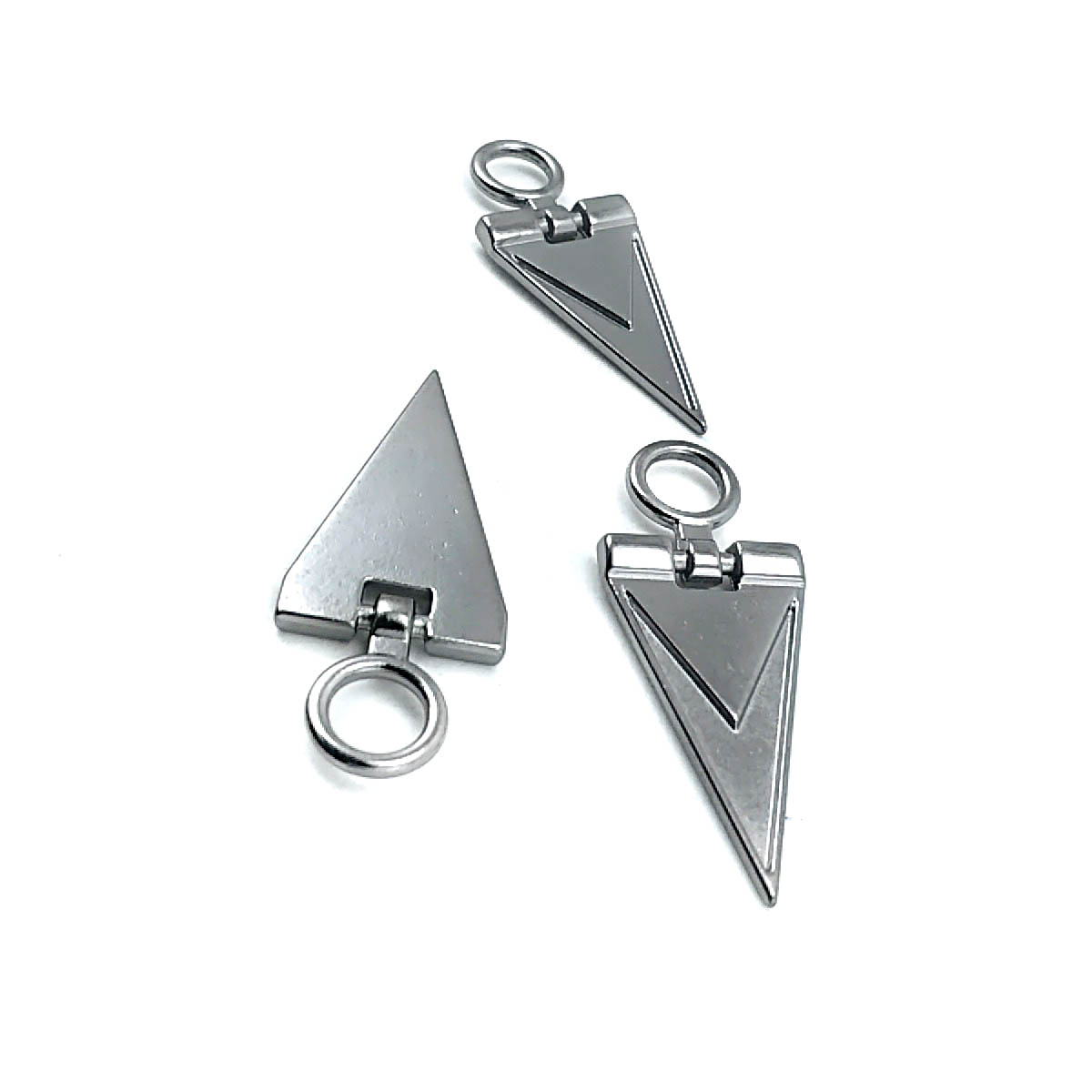 Zipper Pull 4 cm With Black Epoxy Triangle Shape Zipper Pulls for Coats and Jackets E 1787