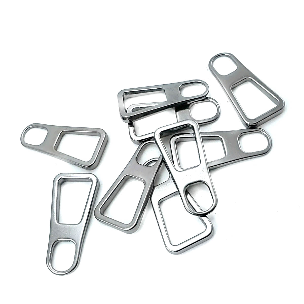 34 mm Zipper Pull front and detail view