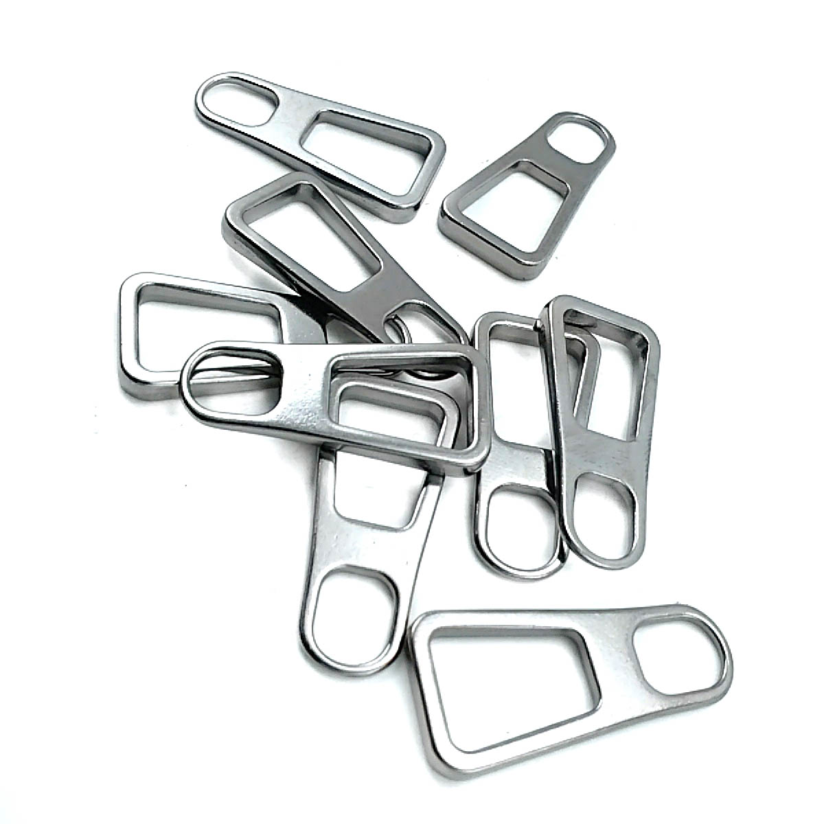 34 mm Zipper Pull front and detail view