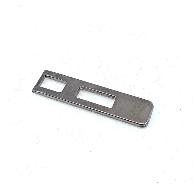 37 mm Zipper Pull front and detail view