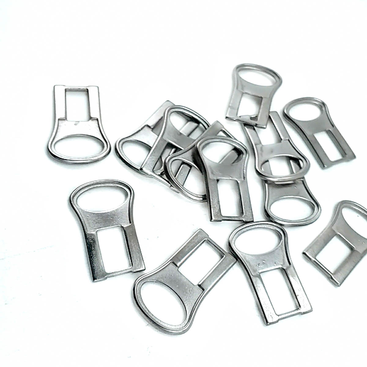 25 mm Fermuar Elciği ön ve detay görünümü