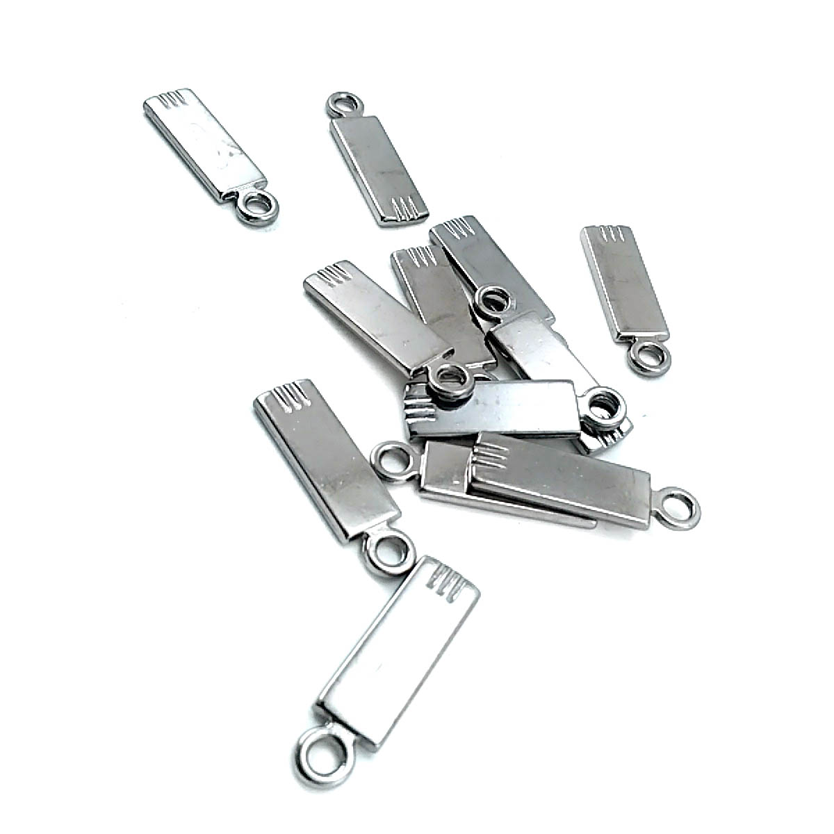 28 mm x 8 mm Simple and Stylish Zipper Puller 28 mm x 8 mm Simple and Stylish Zipper Puller