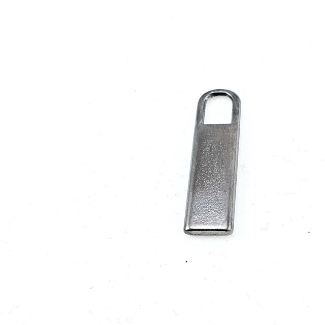 28 mm x 7 mm Simple Zipper Puller