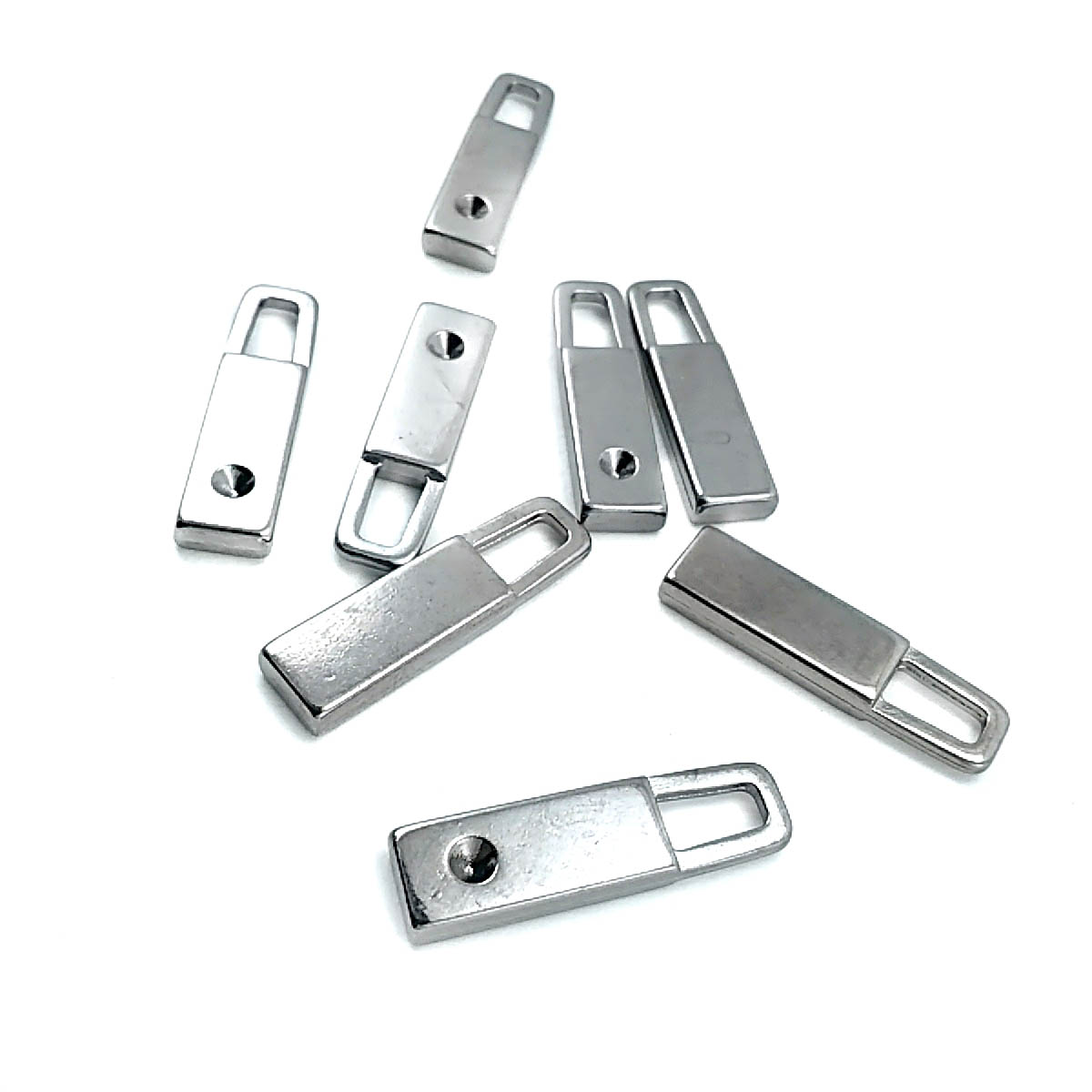 29 mm Enamel / Colored Zipper Pull front and detail view