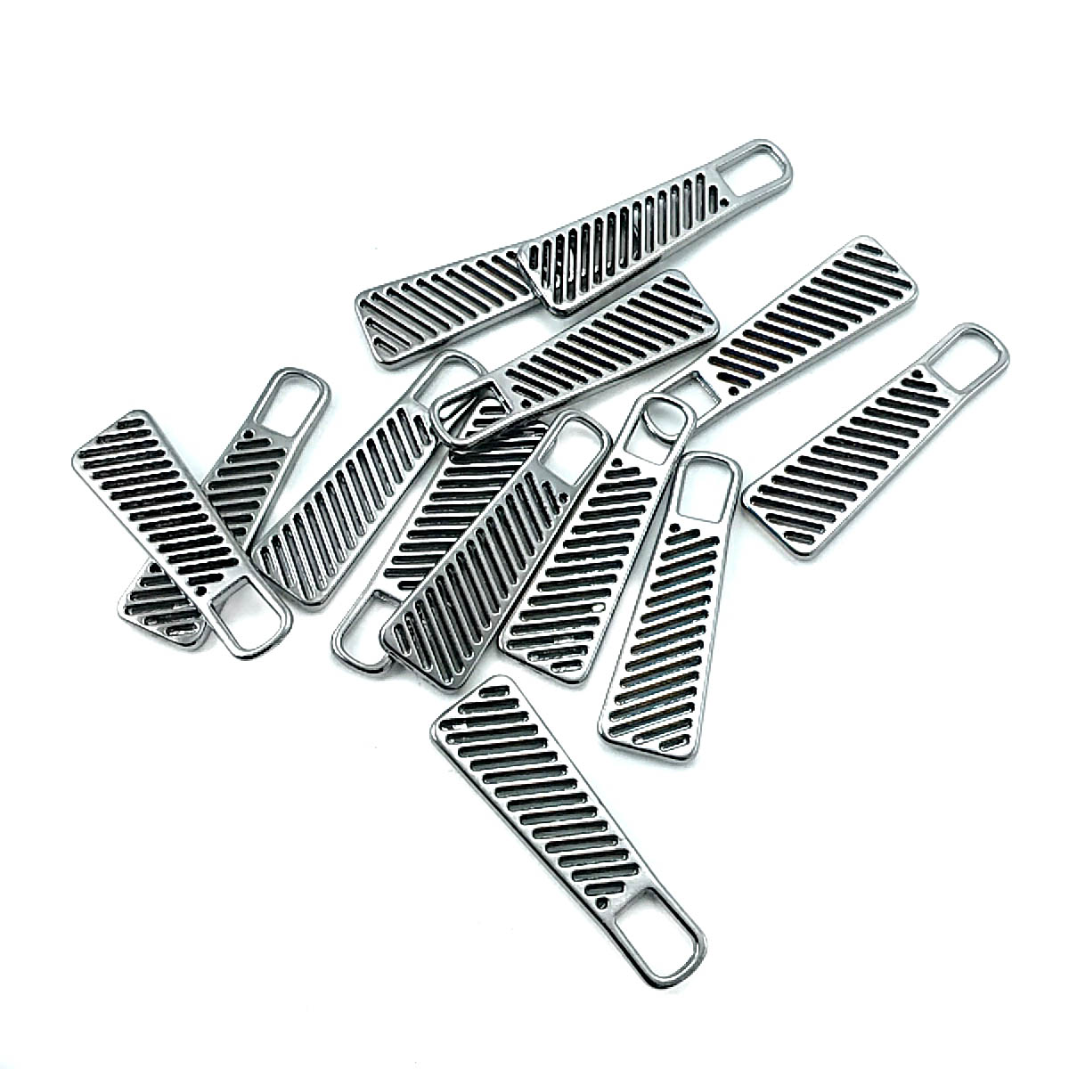 Fermuar Elciği 37 mm x 11 mm Yelpaze Tasarımlı E 742