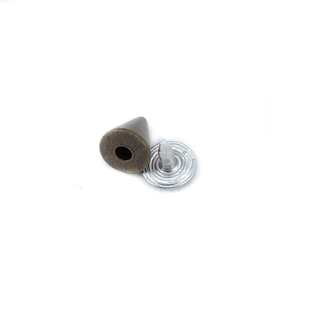 7 mm Rivet front and detail view