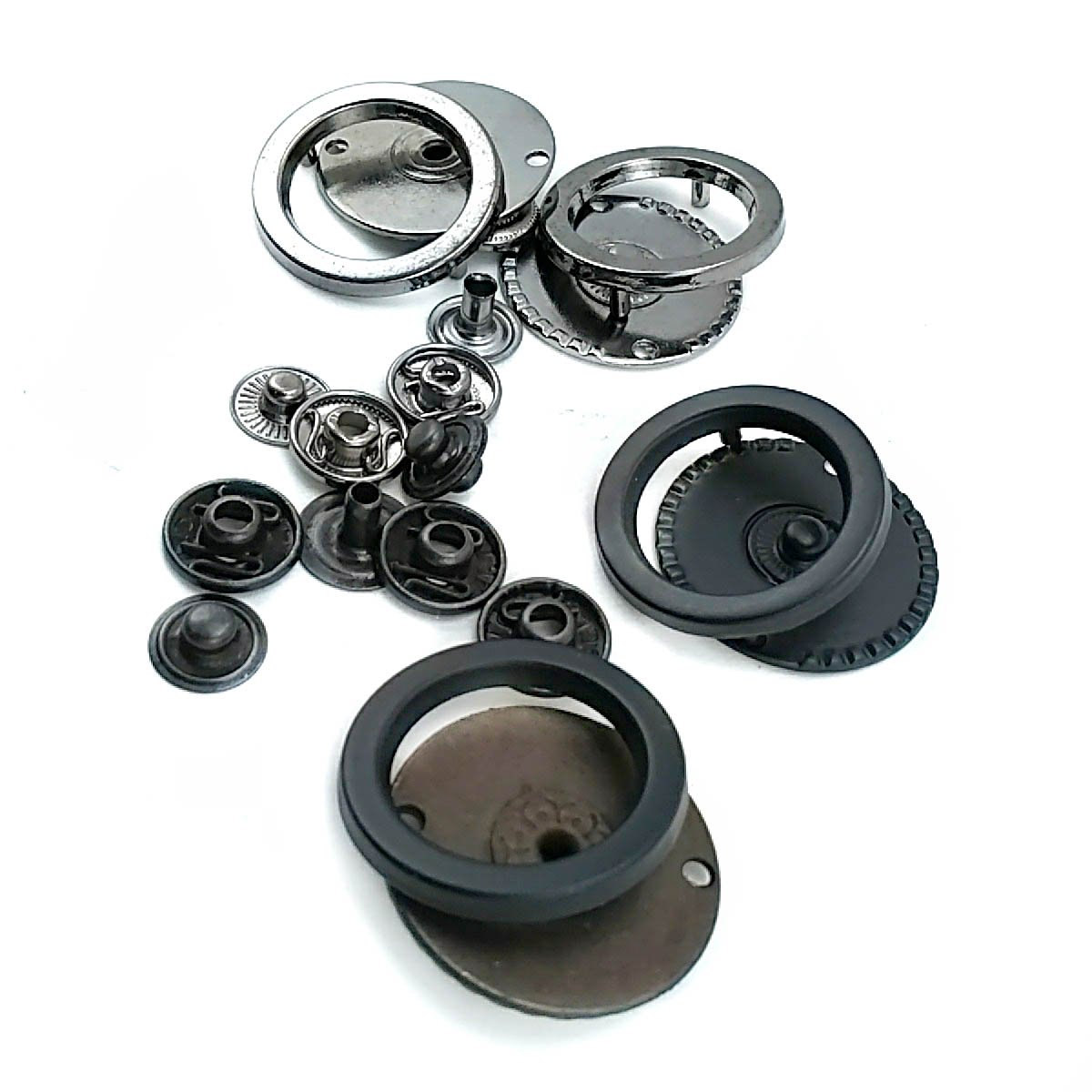 28 mm Snap Fastener front and detail view