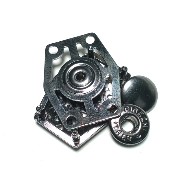 24 mm Snap Fastener front and detail view