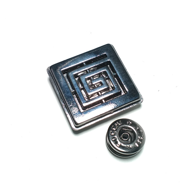 Square double piece snap button 30 x 30 mm Square double piece snap button 30 x 30 mm