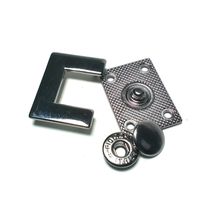 30 x 23 mm Snap Button - Decorative and Stylish 30 x 23 mm Snap Button - Decorative and Stylish