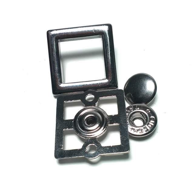 Eyelet Two-piece square snap button 24 x 24 mm