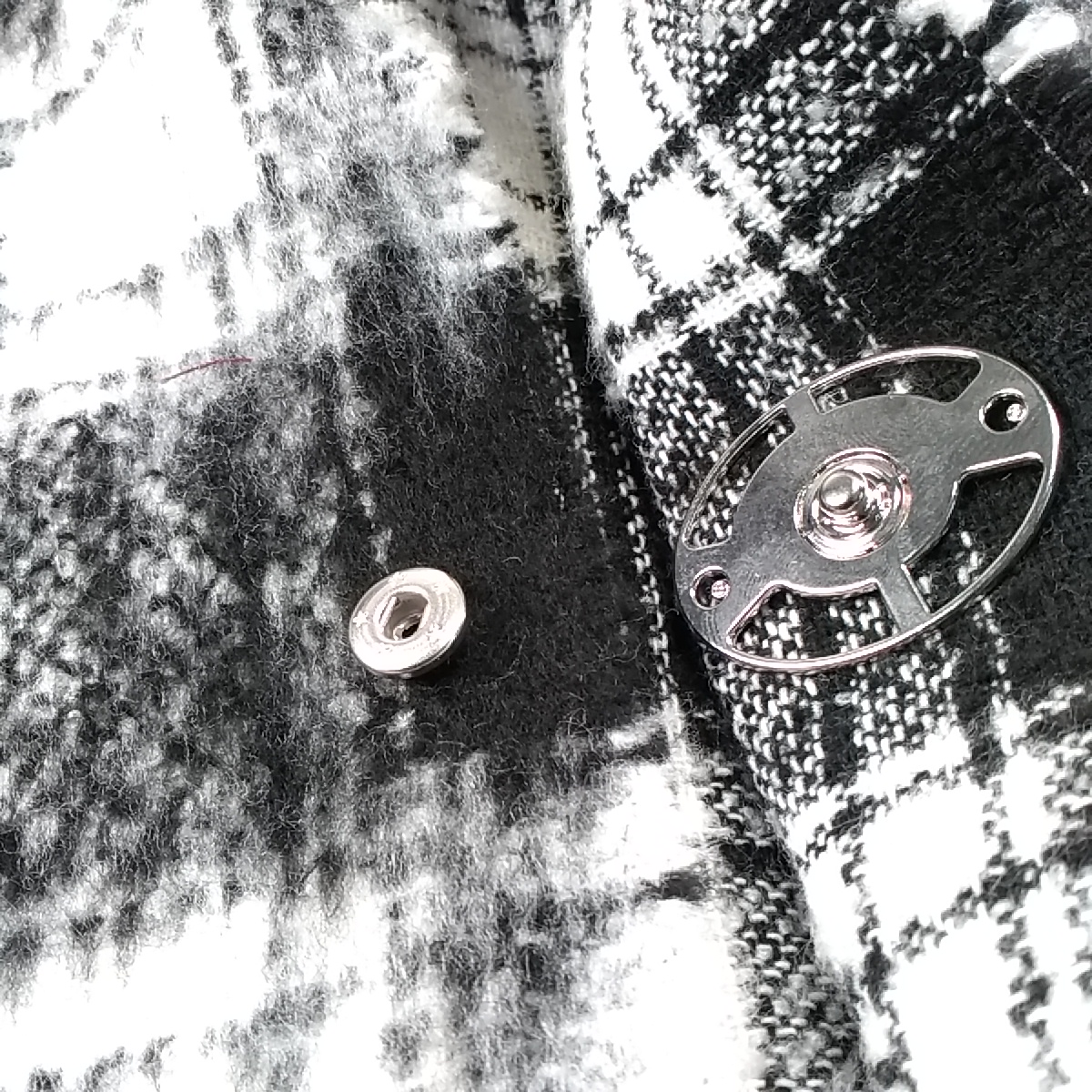 Snap Button Oval Shape Coat Jacket and Outerwear Snap 40 x 30 mm E 1972 Snap Button Oval Shape Coat Jacket and Outerwear Snap 40 x 30 mm E 1972