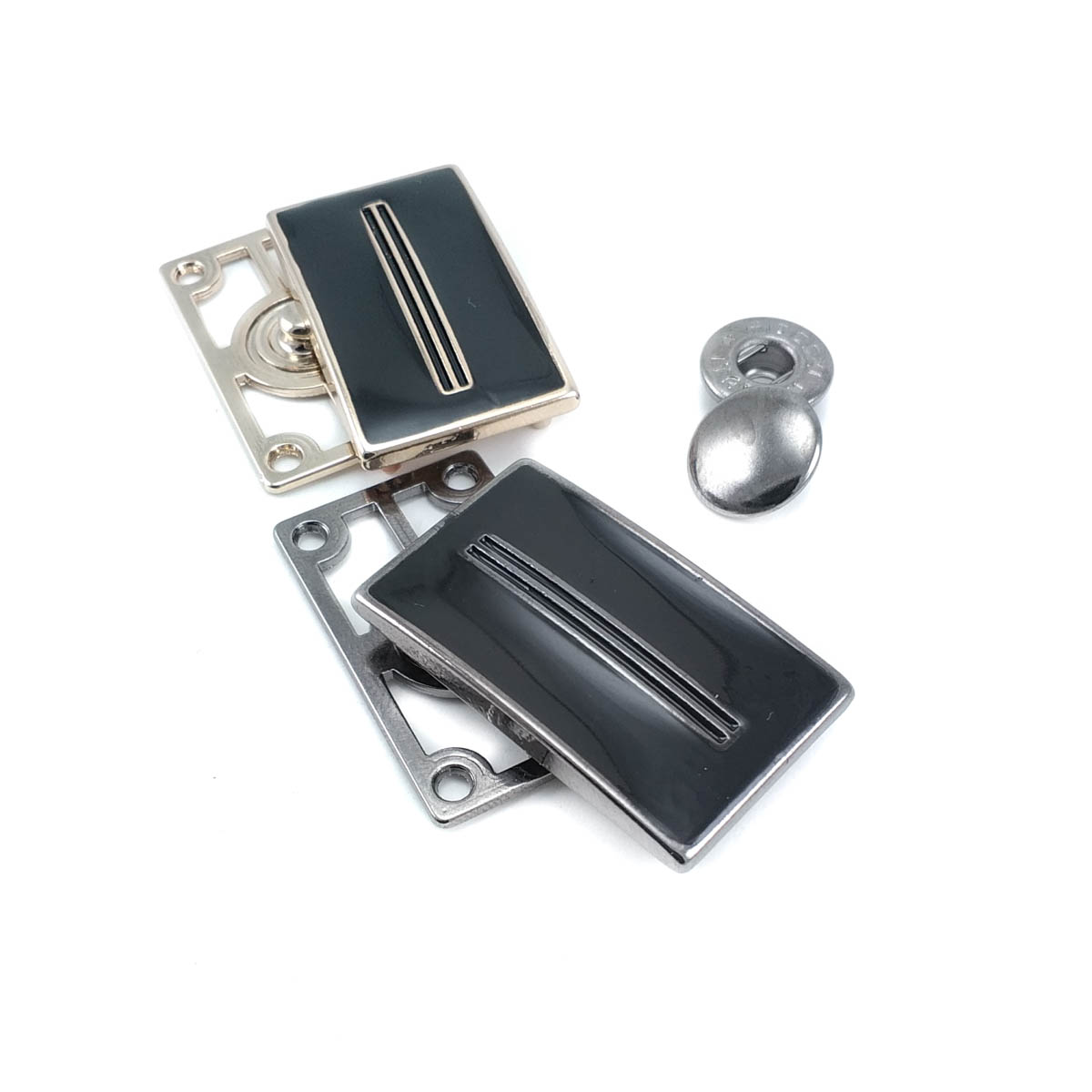 Mineli Şık Çıt Çıt Düğme 35 x 21 mm E 2113