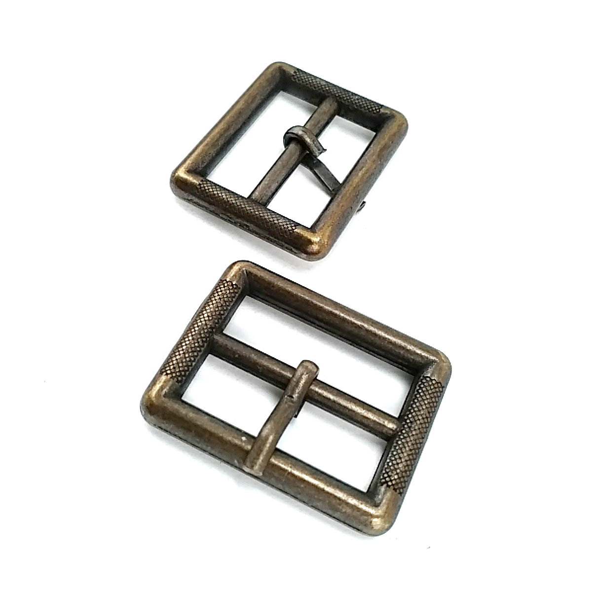 Center-Bar Buckle front and detail view