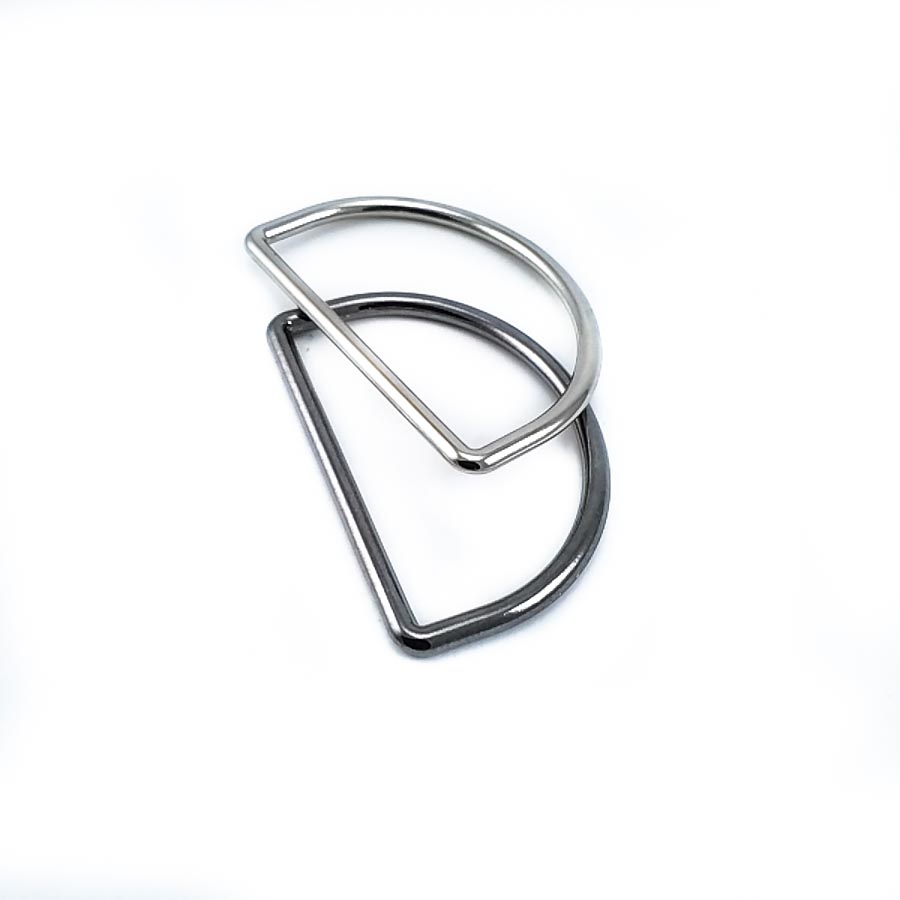 D Toka 4,5 cm  Metal E 880