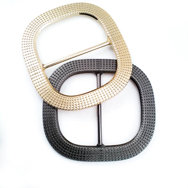47 mm Center-Bar Buckle front and detail view