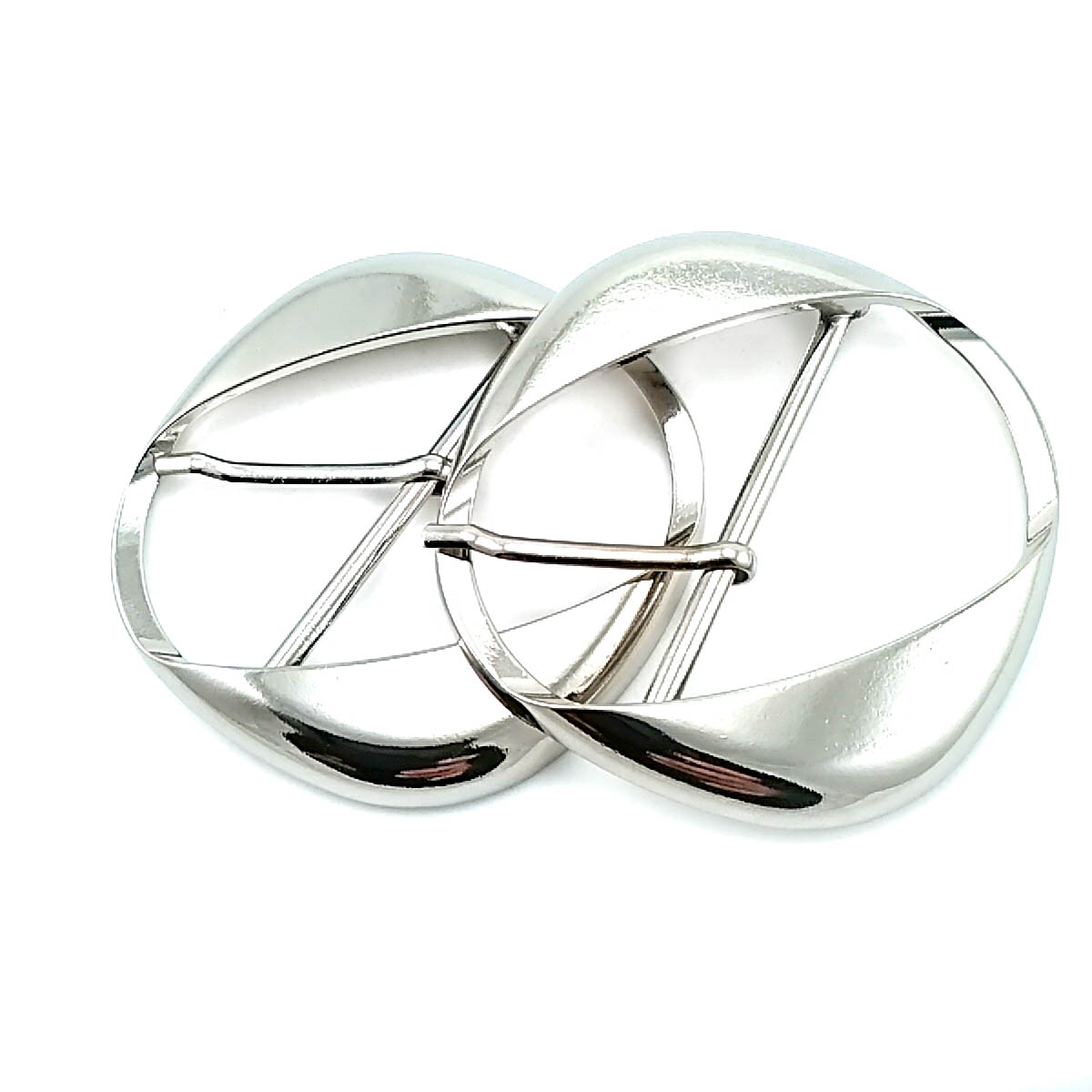 64 mm Center-Bar Buckle front and detail view