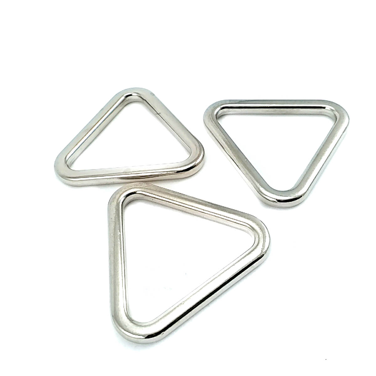 Üçgen Halka 3,5 cm Metal Çerçeve Toka E 2179 Üçgen Halka 3,5 cm Metal Çerçeve Toka E 2179